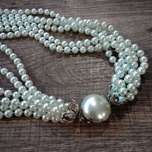 Elegant Pearl Necklace with Silver Clasp
